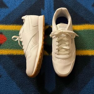 Reebok Classic Streetwear Sneakers (8.5)